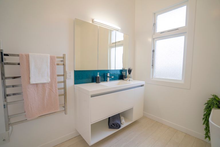 Photo of property in 84 Melbourne Street, Windsor, Invercargill, 9810