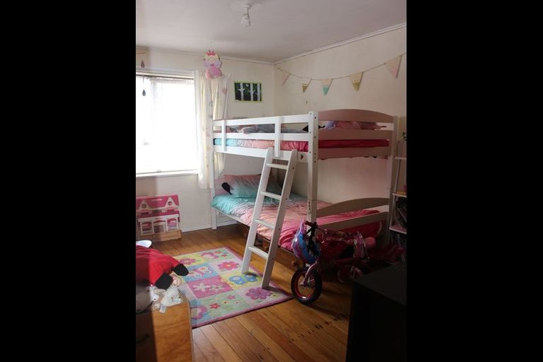 Photo of property in 1/59 Mcannalley Street, Manurewa East, Auckland, 2102