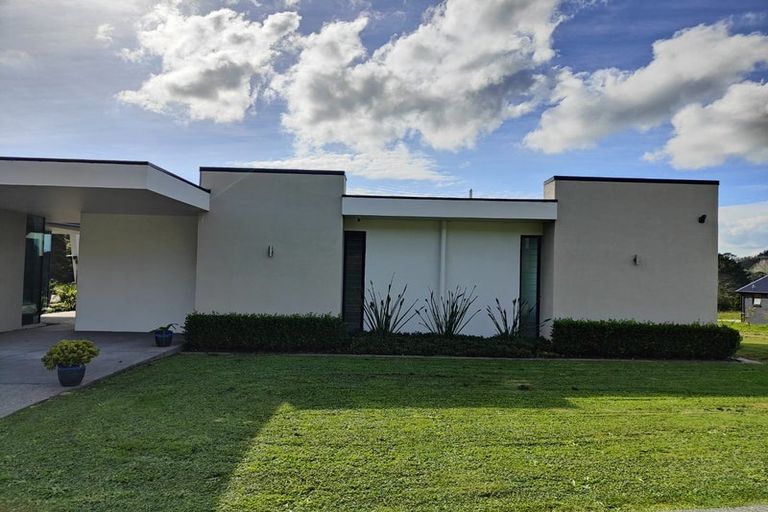 Photo of property in Hibiscus Garden, 50 Masons Road, Oteha, Auckland, 0632