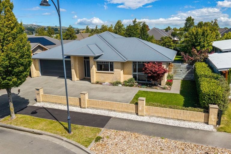 Photo of property in 27 Cridland Place, Halswell, Christchurch, 8025