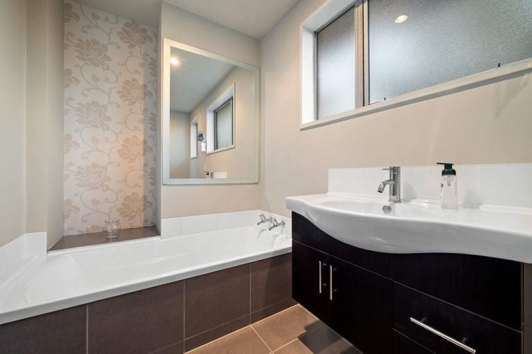 Photo of property in 220 Sawyers Arms Road, Bishopdale, Christchurch, 8053