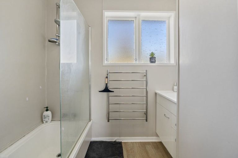 Photo of property in 16 Te Takinga Street, Turangi, 3334