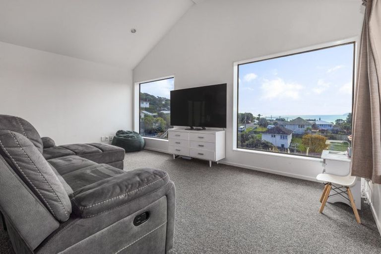 Photo of property in 83b Tireti Road, Titahi Bay, Porirua, 5022
