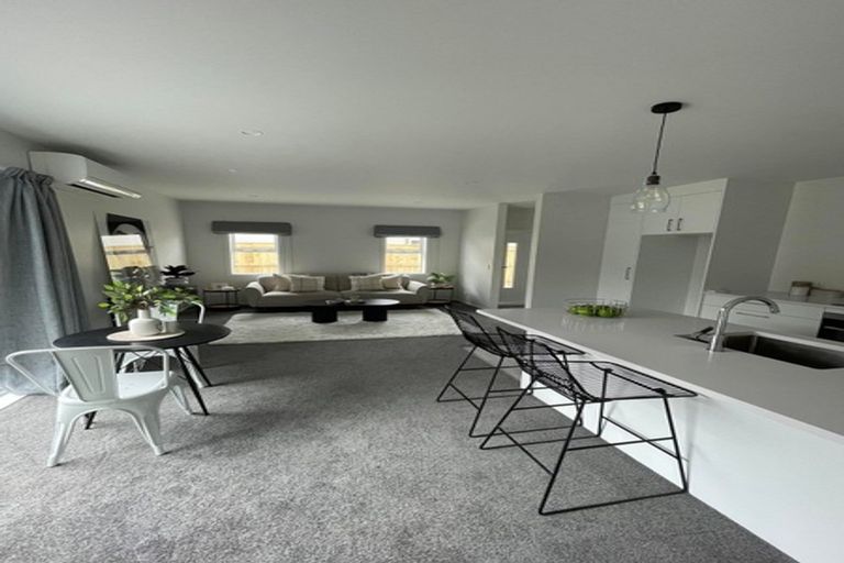 Photo of property in 6a Elm Street, Ebdentown, Upper Hutt, 5018