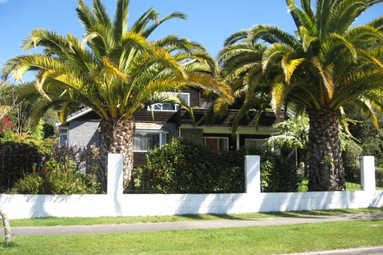 Photo of property in 19 Cherry Lane, Acacia Bay, Taupo, 3330