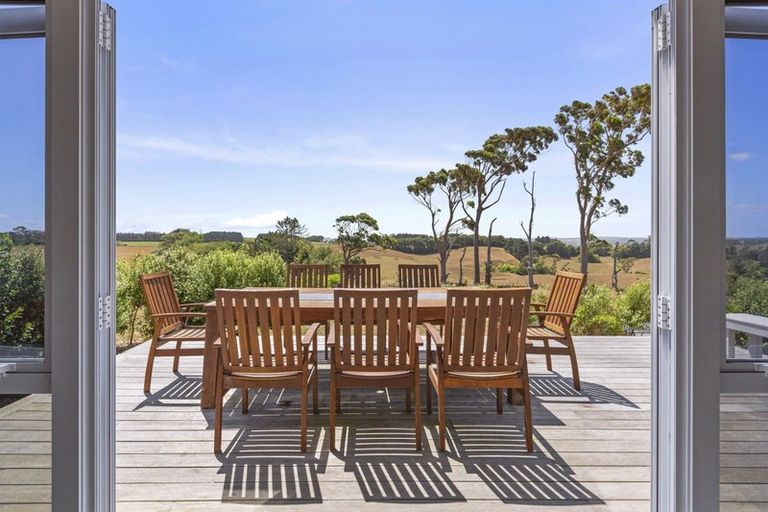 Photo of property in 42 Van Houtte Road, Raglan, 3295