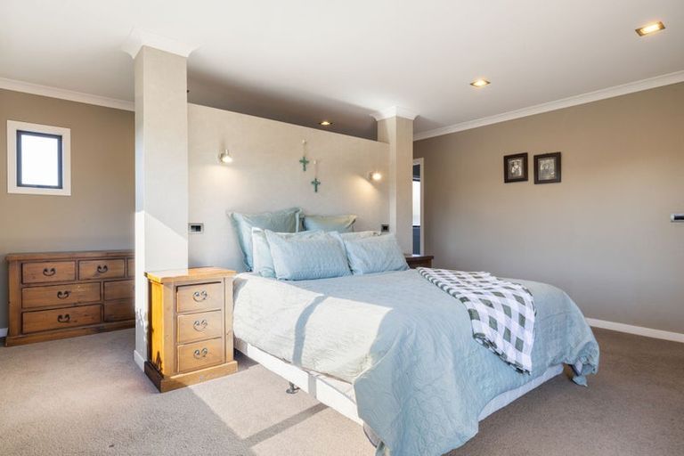 Photo of property in 20 Gibbston Close, Huntington, Hamilton, 3210