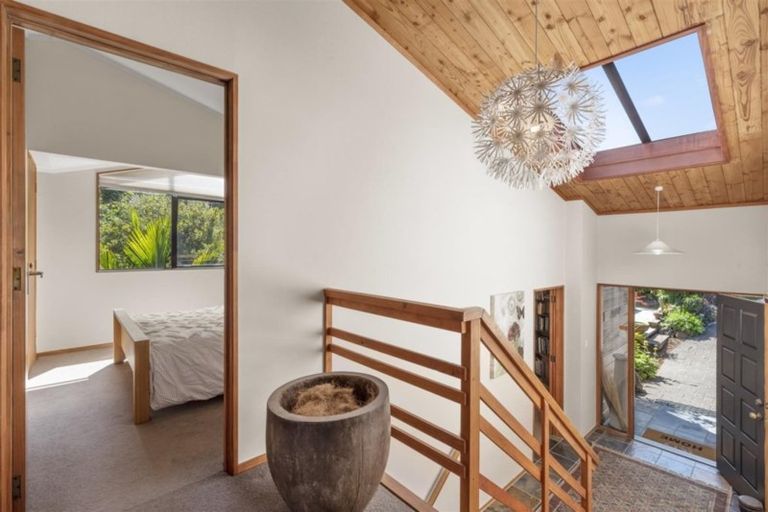 Photo of property in 12 Kaihu Street, Northcote, Auckland, 0627