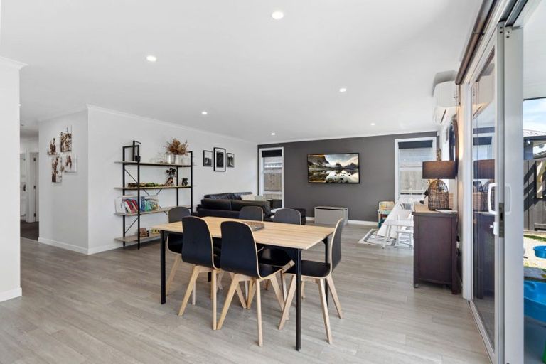 Photo of property in 92 Penetaka Heights, Pyes Pa, Tauranga, 3112