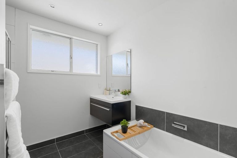 Photo of property in 21 Glenside Avenue, Ilam, Christchurch, 8041