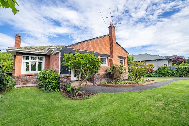 Photo of property in 84 Melbourne Street, Windsor, Invercargill, 9810