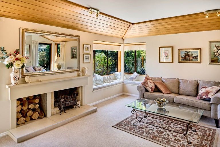 Photo of property in 2/70 Hautana Street, Woburn, Lower Hutt, 5010