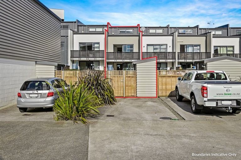 Photo of property in 176 Hobsonville Point Road, Hobsonville, Auckland, 0616