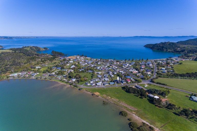 Photo of property in 4 Marchant Road, Hihi, Mangonui, 0494