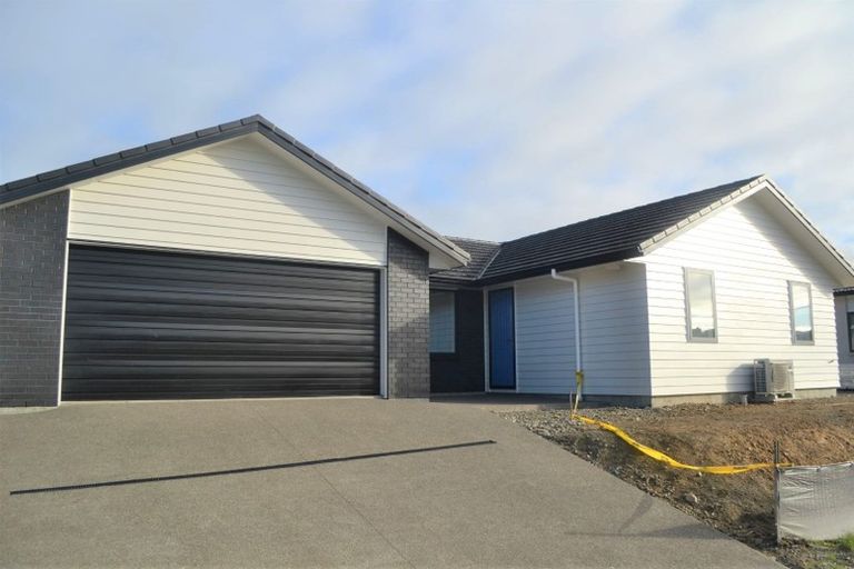 Photo of property in 48 Schooner Drive, Whitby, Porirua, 5024