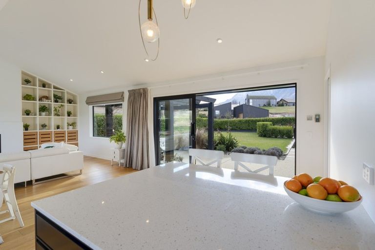 Photo of property in 77 Jacks Point Rise, Jacks Point, Queenstown, 9371