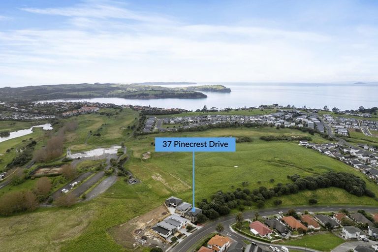 Photo of property in 39 Pinecrest Drive, Gulf Harbour, Whangaparaoa, 0930