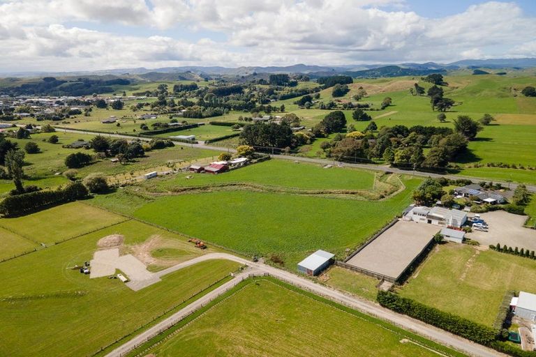 Photo of property in 16 Ranfurly Road, Pahiatua, 4984