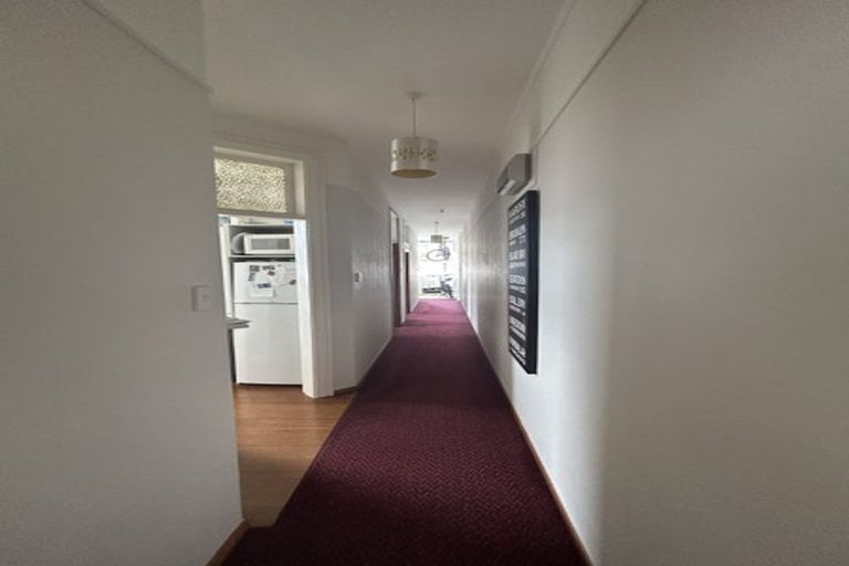 Photo of property in 61-61a Brougham Street, Mount Victoria, Wellington, 6011
