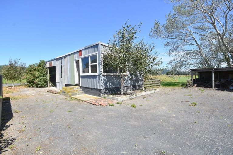 Photo of property in 1215 Centre Road, Henley, Outram, 9073