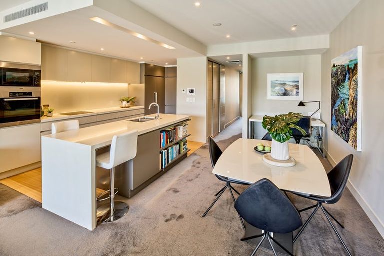 Photo of property in Clyde Quay Wharf, 2d/1 Clyde Quay Wharf, Te Aro, Wellington, 6011