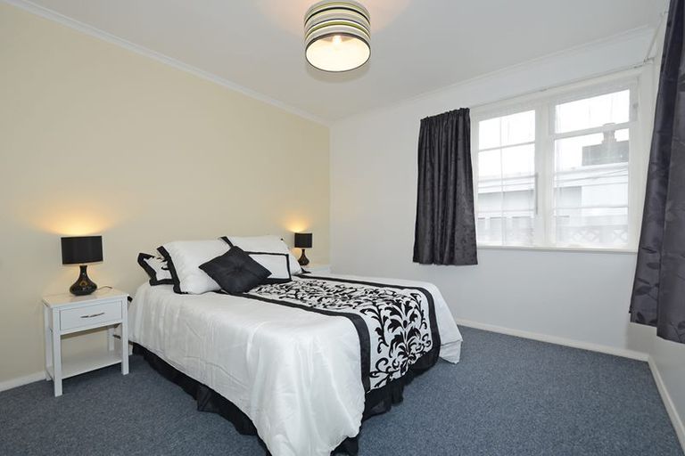 Photo of property in 6 Oak Street, Ebdentown, Upper Hutt, 5018