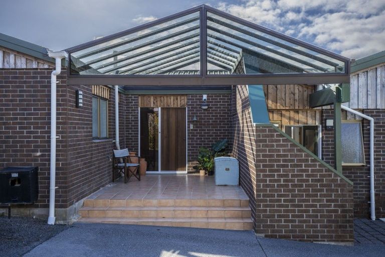 Photo of property in 62e Poplar Grove, Whalers Gate, New Plymouth, 4310