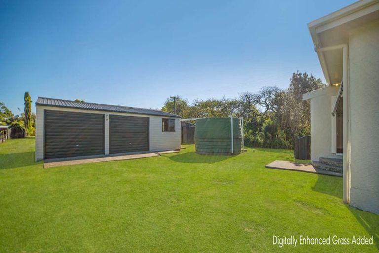 Photo of property in 49 Tauwhareparae Road, Tolaga Bay, 4077