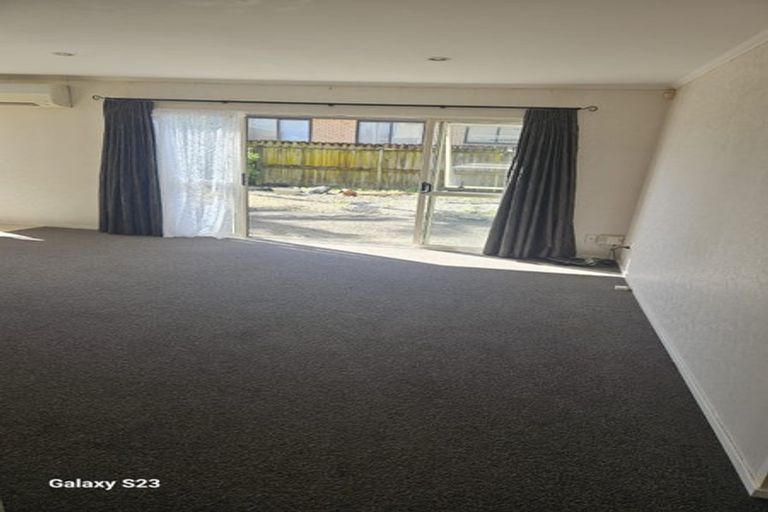 Photo of property in 22 Attymon Lane, East Tamaki, Auckland, 2016