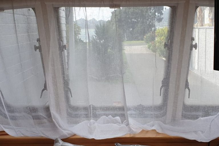 Photo of property in 2/249 One Tree Point Road, One Tree Point, 0118