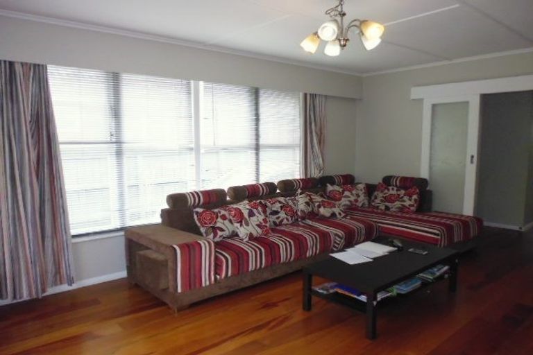 Photo of property in 52 Dyer Street, Epuni, Lower Hutt, 5011