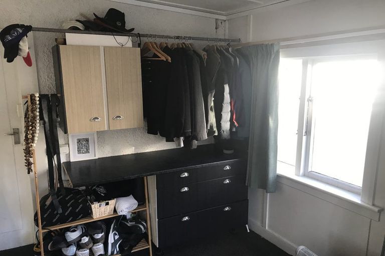 Photo of property in 19 Duchess Avenue, Dunedin Central, Dunedin, 9016