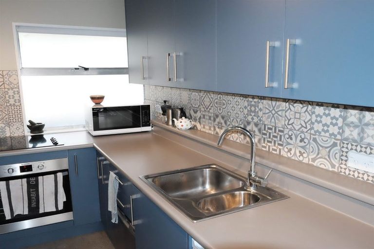 Photo of property in Melksham Towers, 901/131 Brougham Street, Mount Victoria, Wellington, 6011