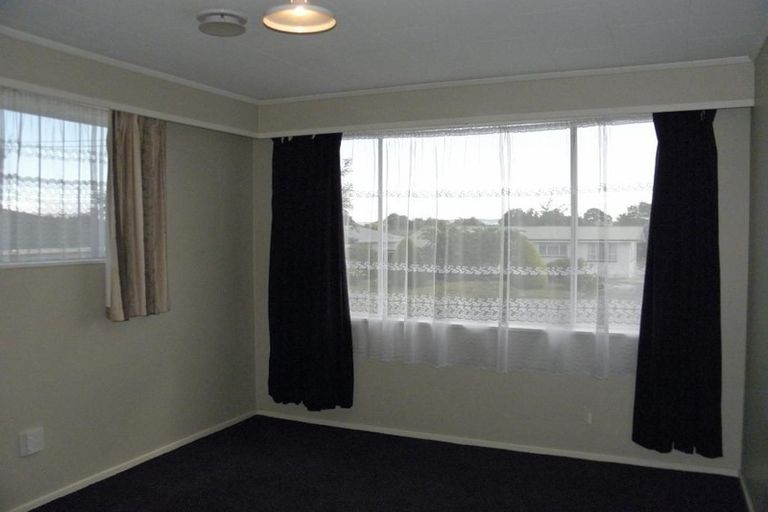 Photo of property in 17 Grange Street, Winton, 9720
