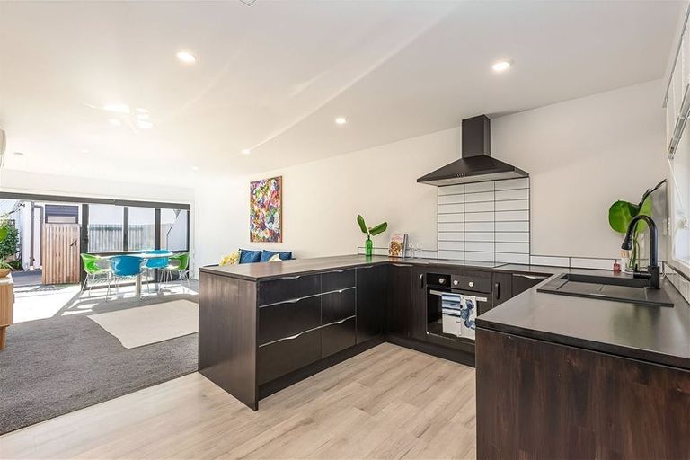 Photo of property in 7/71b Main Road, Redcliffs, Christchurch, 8081