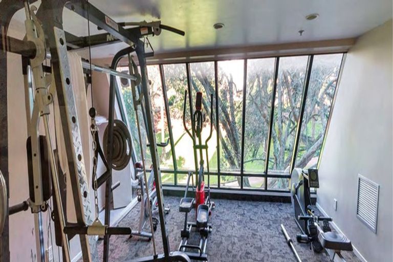 Photo of property in The Duxton Hotel Apartments, 6p/100 Greys Avenue, Auckland Central, Auckland, 1010