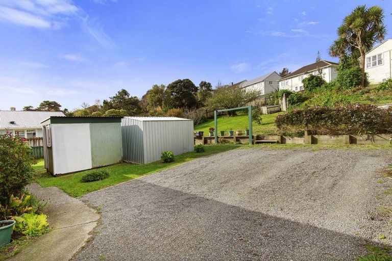 Photo of property in 188 Sievers Grove, Cannons Creek, Porirua, 5024