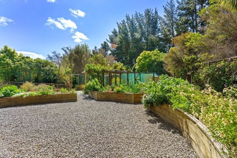 Photo of property in 94 Peka Peka Road, Peka Peka, Waikanae, 5391