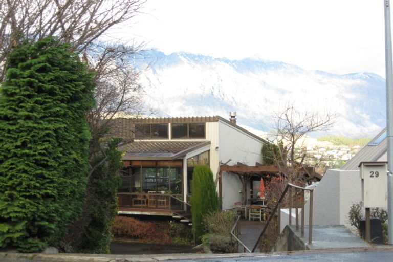 Photo of property in 29 Earnslaw Terrace, Queenstown, 9300
