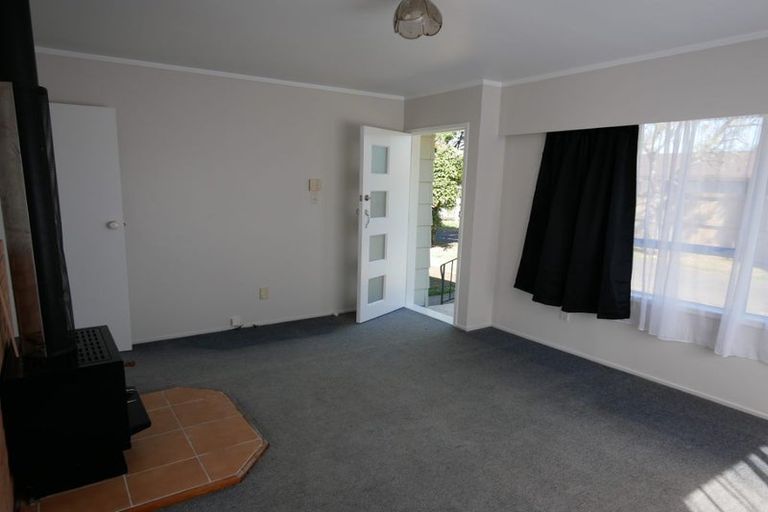 Photo of property in 1/10 Gloaming Place, Conifer Grove, Takanini, 2112