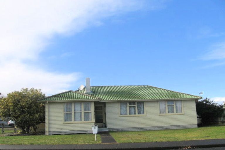 Photo of property in 3 Bristol Place, Flaxmere, Hastings, 4120