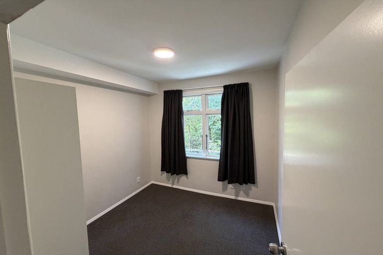 Photo of property in 4a Easdale Street, Kelburn, Wellington, 6012