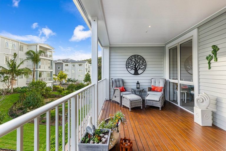 Photo of property in 237 Hibiscus Drive, Orewa, 0931