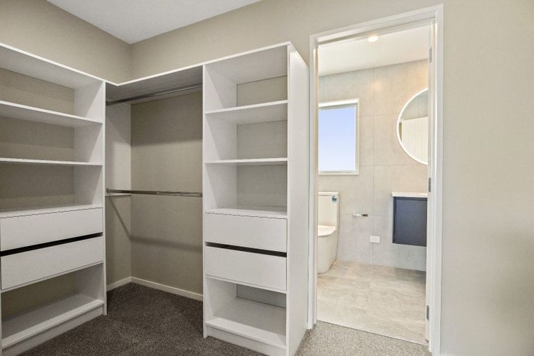 Photo of property in 47b Gossamer Drive, Pakuranga Heights, Auckland, 2010