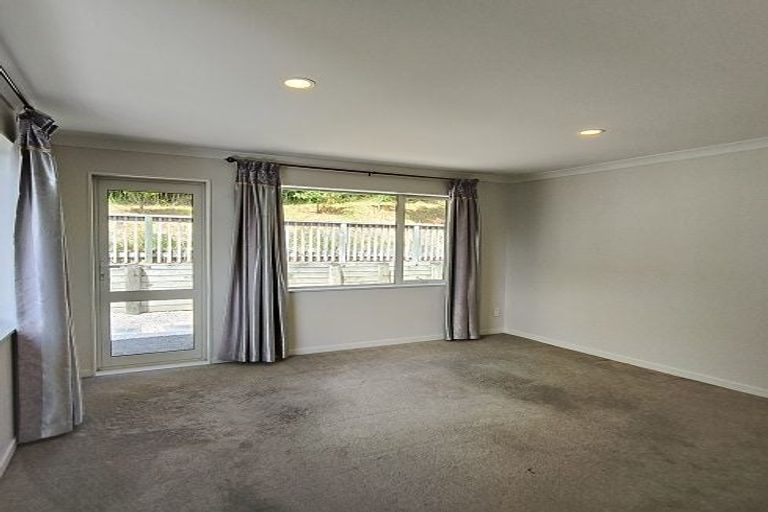 Photo of property in 48 Bur Oak Terrace, Schnapper Rock, Auckland, 0632