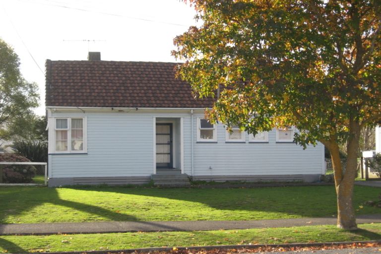 Photo of property in 57 Shearer Crescent, Naenae, Lower Hutt, 5011