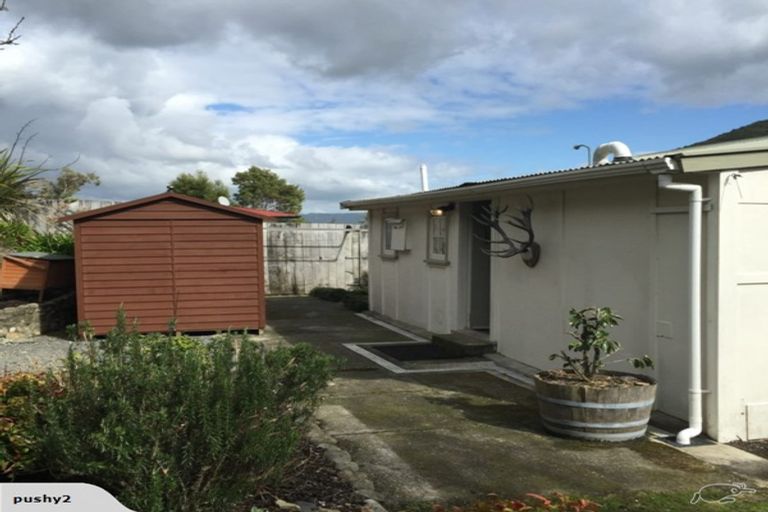Photo of property in 106 Akatarawa Road, Birchville, Upper Hutt, 5018