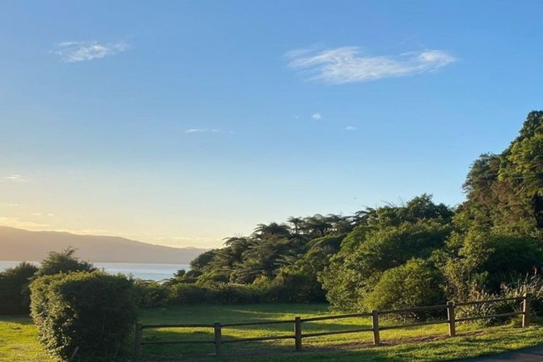 Photo of property in 1317 Abel Tasman Drive, Tata Beach, Takaka, 7183