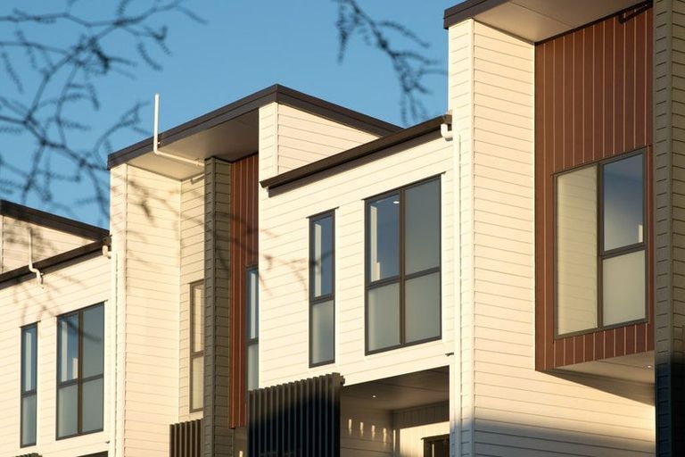 Photo of property in 8/10 Scott Road, Hobsonville, Auckland, 0616