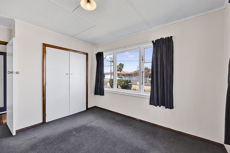Photo of property in 8 Pacey Avenue, Hawera, 4610